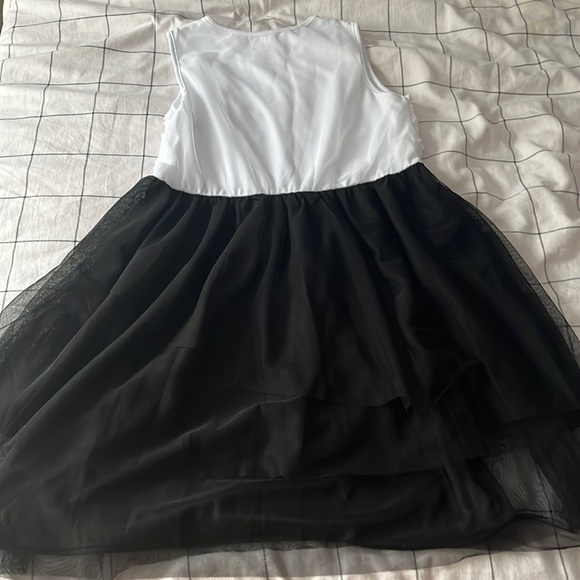 SOLD - Wonder Nation Black & White A-Line Dress w/ Sequins Girls Size 18/XXL - Picture 2 of 5